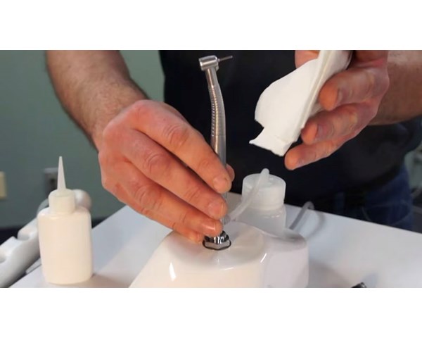 DCI Handpiece Flush Station