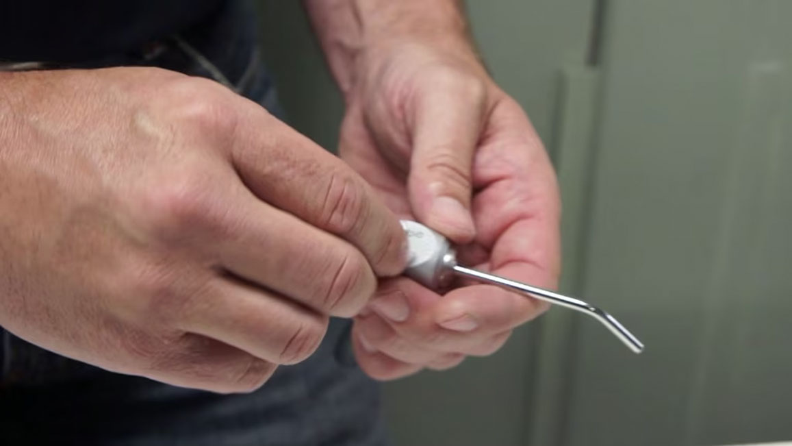 DCI Valve Core Syringe Repair